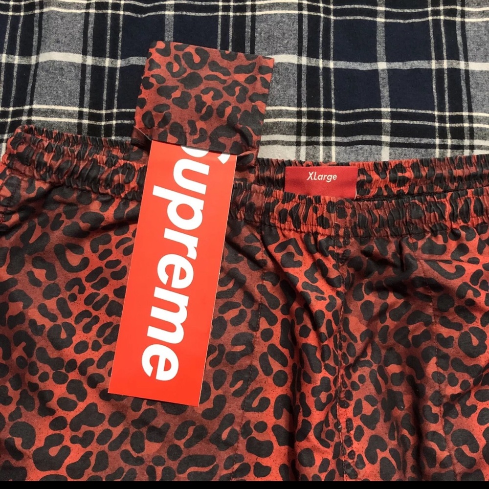 Supreme - Picture 8 of 12